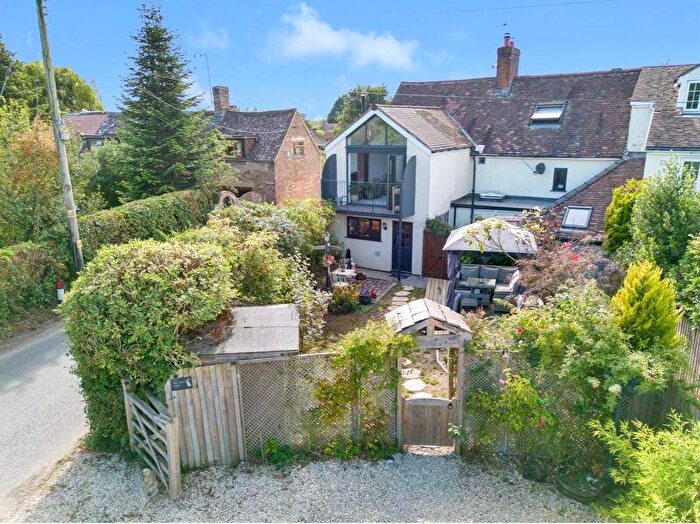 3 Bedroom Cottage For Sale In Framilode, GL2