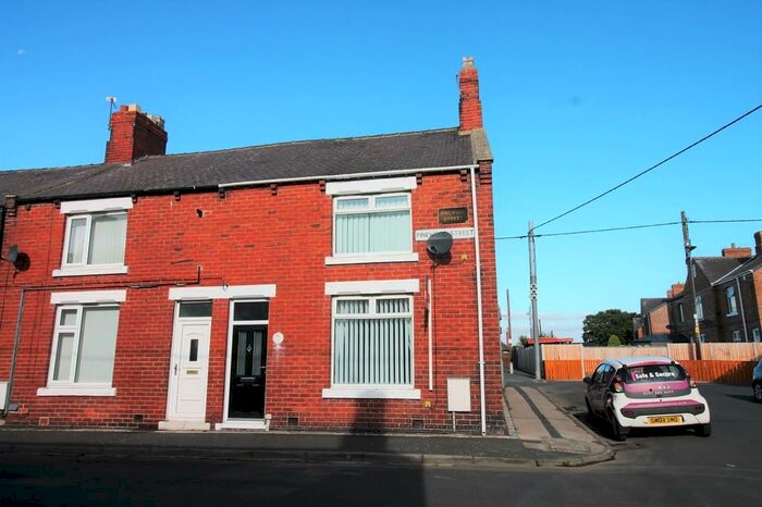 2 Bedroom End Of Terrace House To Rent In Pinewood Street, Fencehouses, Houghton-le-Spring, DH4