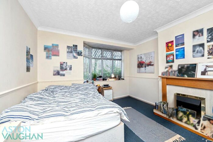 6 Bedroom Detached House To Rent In Coldean Lane, Brighton, BN1