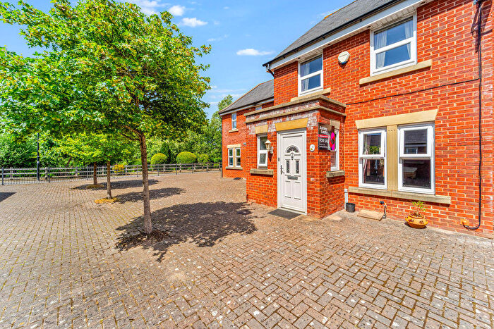 3 Bedroom End Of Terrace House For Sale In The Inclosures, Weston Village - No Chain, BS24
