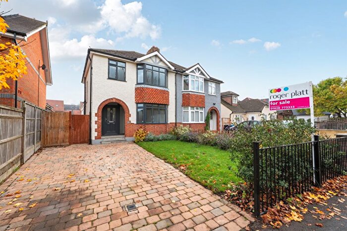 3 Bedroom Semi-Detached House For Sale In Blackamoor Lane, Maidenhead, SL6