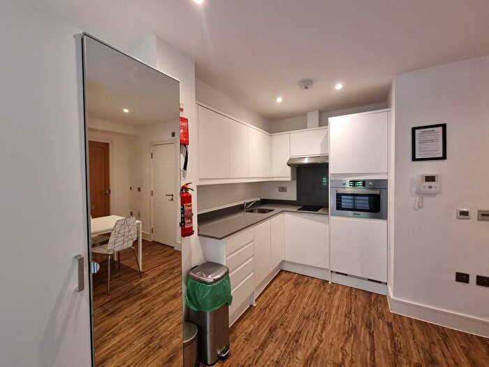 Studio To Rent In Willoughby Road, Turnpike Lane, N8