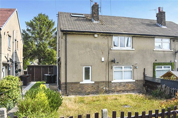 1 Bedroom Flat For Sale In Airedale Avenue, Bingley, West Yorkshire, BD16