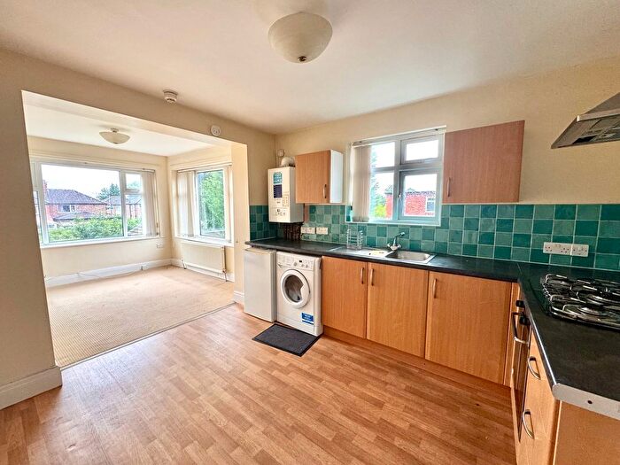 3 Bedroom Property To Rent In Altrincham, WA15