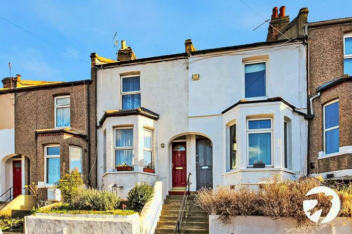 2 Bedroom Terraced House To Rent In Sladedale Road, London, SE18