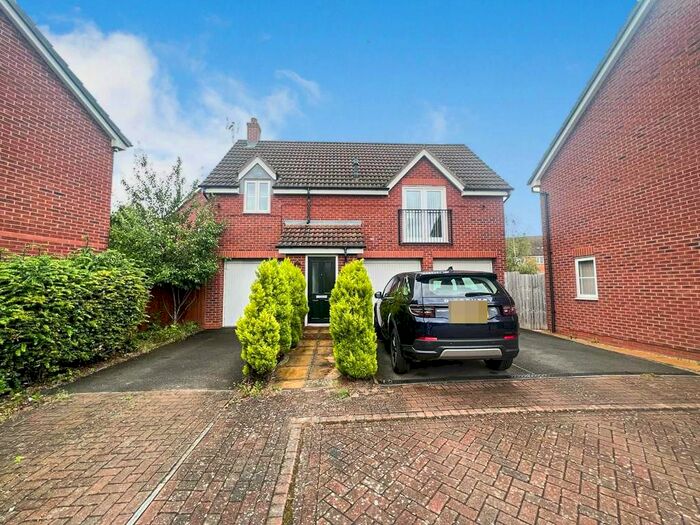 2 Bedroom Detached House To Rent In Cadet Close, Stoke Village, Coventry, CV3