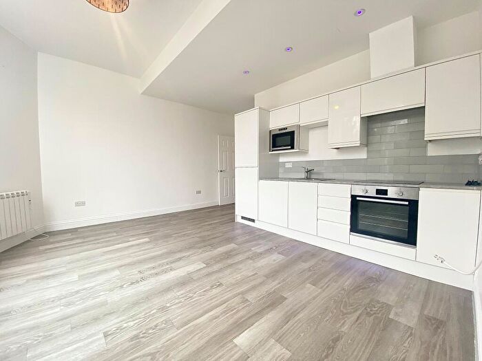 1 Bedroom Apartment To Rent In High Street, Sittingbourne, ME10