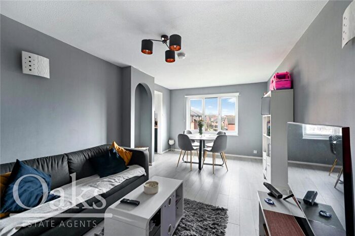 2 Bedroom Apartment For Sale In Redgrave Close, Addiscombe, CR0