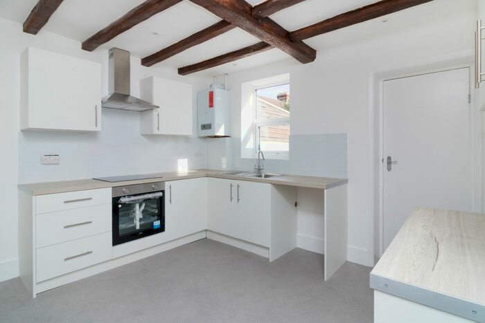 2 Bedroom Terraced House To Rent In St. Georges Square, Maidstone, ME16