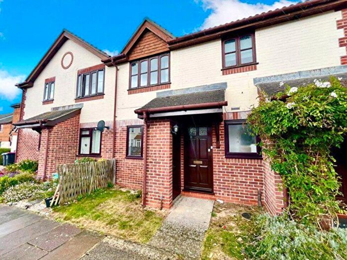 1 Bedroom Apartment To Rent In Castleton Road, Southend-on-Sea, Essex, SS2