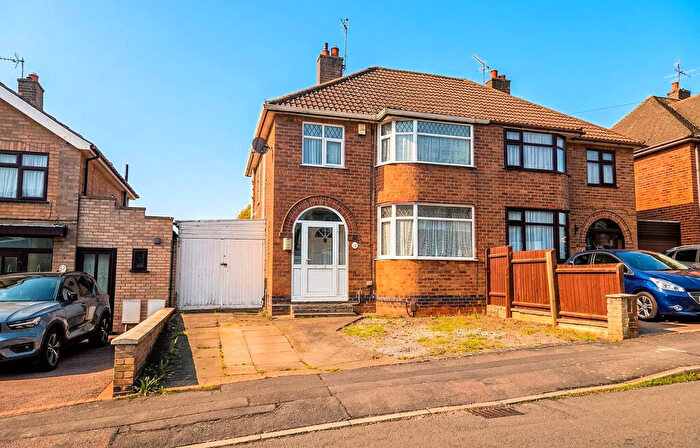3 Bedroom Semi Detached House For Sale In Denegate Avenue, Birstall, LE4