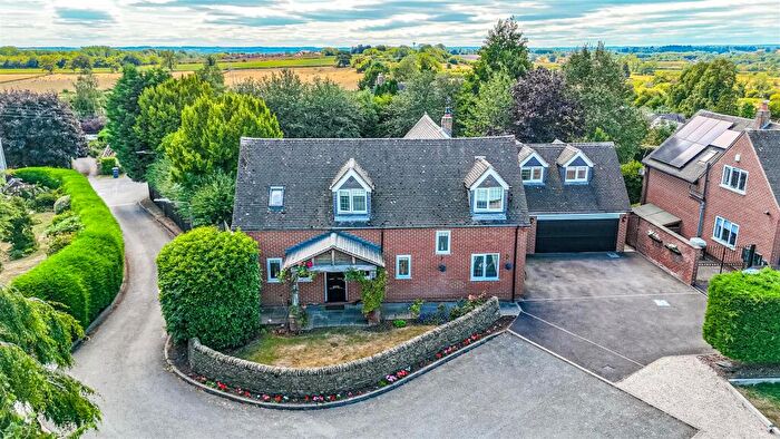 5 Bedroom Detached House For Sale In Walnut Close, Burnaston, Derby, DE65