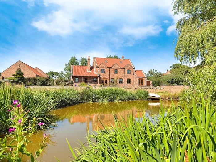 3 Bedroom Detached House For Sale In Hollym, Withernsea, HU19