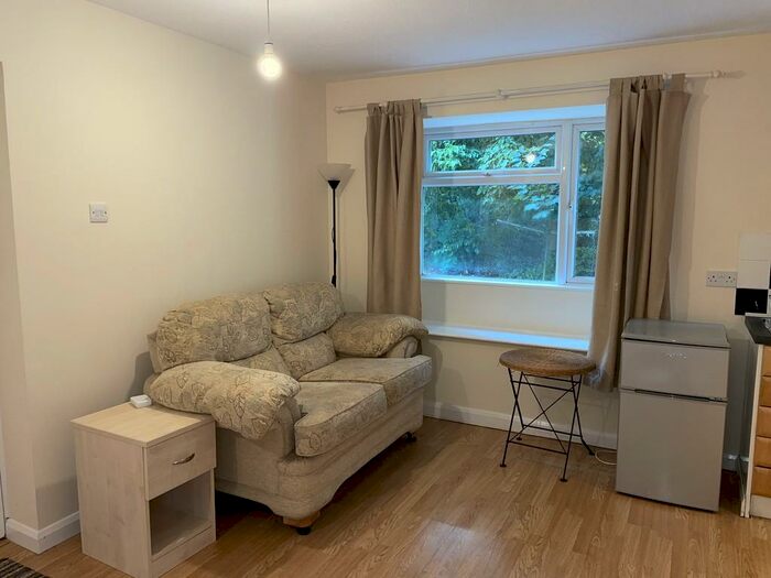 Studio To Rent In Leighton Avenue, Loughborough, LE11