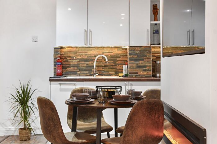 1 Bedroom Flat To Rent In Onyx Mews, London, E15