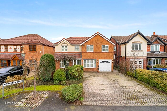 4 Bedroom Detached House For Sale In Sonning Drive, Bolton, BL3