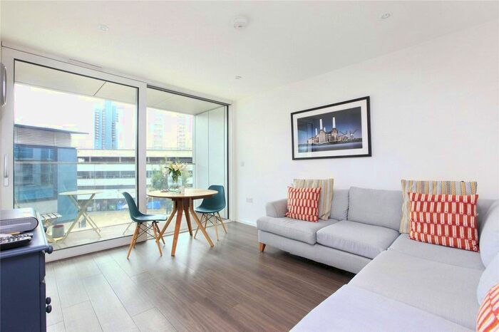 2 Bedroom Flat To Rent In Aurora Apartments, Buckhold Road, Wandsworth Town, London, SW18