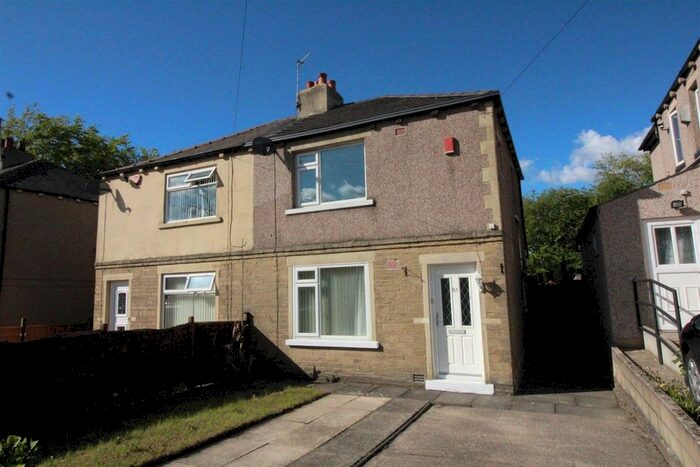 3 Bedroom Semi-Detached House To Rent In Fenby Avenue, Bradford, BD4