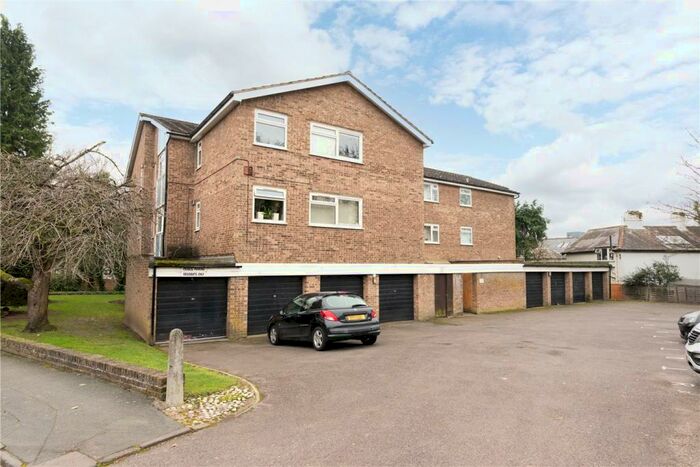 1 Bedroom Apartment To Rent In Castleview Road, Weybridge, Surrey, KT13