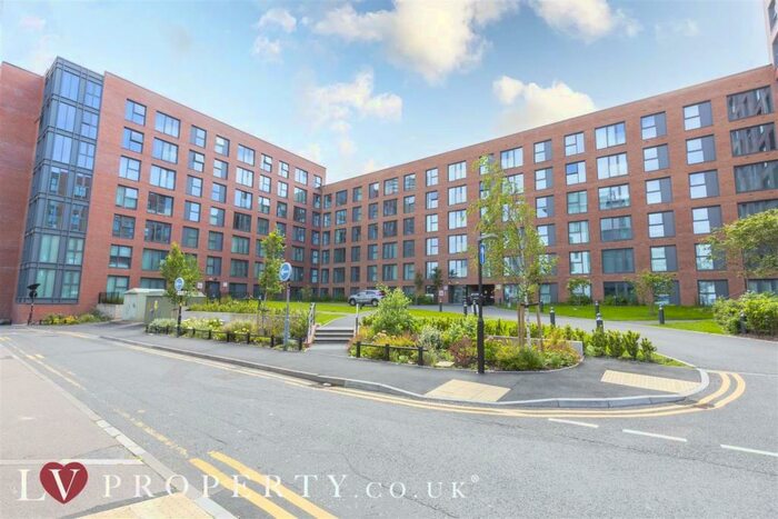 2 Bedroom Apartment To Rent In The Axium, Windmill Street, Birmingham, B1