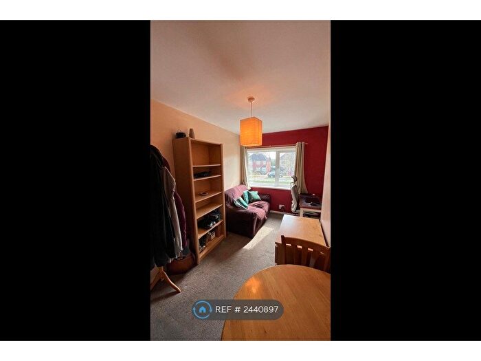 1 Bedroom Flat To Rent In Charter Avenue, Coventry, CV4