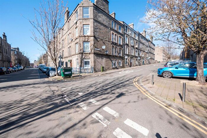 1 Bedroom Flat For Sale In Baldovan Terrace, Dundee, DD4