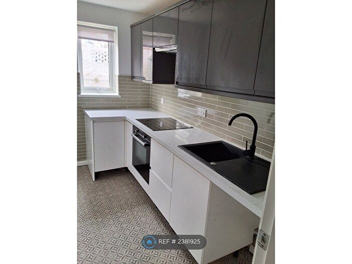 1 Bedroom Maisonette To Rent In Thames Close, West End, Southampton, SO18