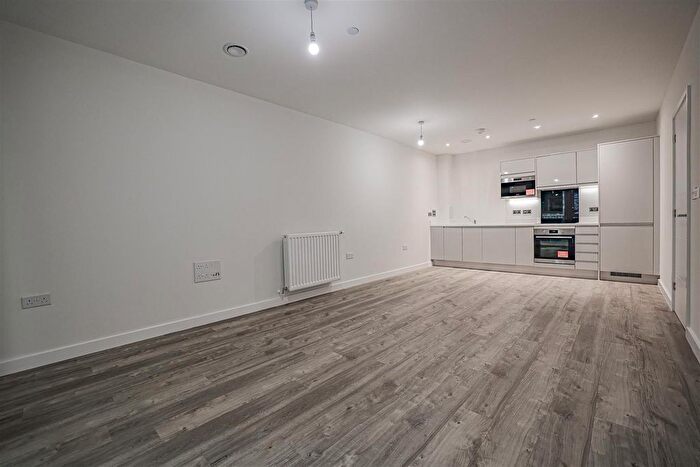 1 Bedroom Flat For Sale In North Woolwich Road, Royal Docks, E16