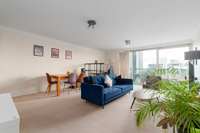 1 Bedroom Flat For Sale In Boardwalk Place, London, E14