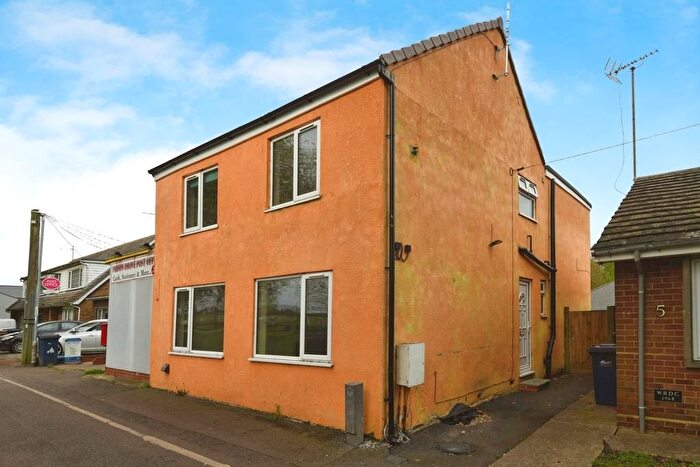 4 Bedroom Detached House For Sale In The Bank, Parson Drove, Wisbech, Cambs, PE13