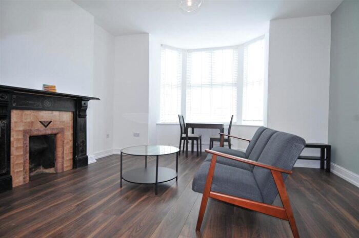 1 Bedroom Flat To Rent In Addison Road, Flat, Plymouth, PL4
