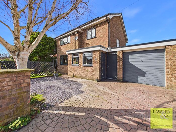 4 Bedroom Link Detached House For Sale In Dale Road, Marple, Stockport, Cheshire, SK6