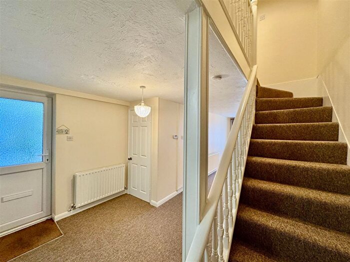 2 Bedroom End Of Terrace House To Rent In Eversley Road, Bexhill-On-Sea, TN40