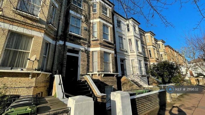 3 Bedroom Flat To Rent In Crossfield Road, London, NW3