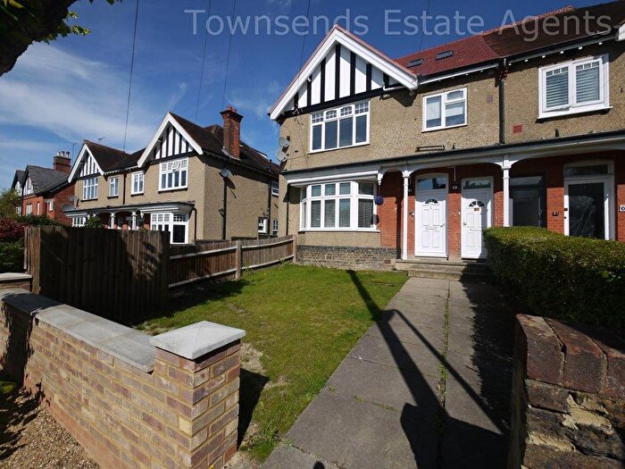 4 Bedroom Maisonette To Rent In Highfield Road, Northwood, HA6