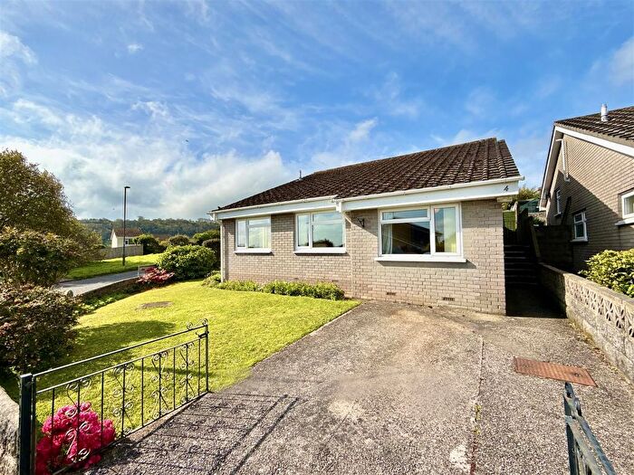 3 Bedroom Detached Bungalow For Sale In Summerlands Close, Brixham, TQ5