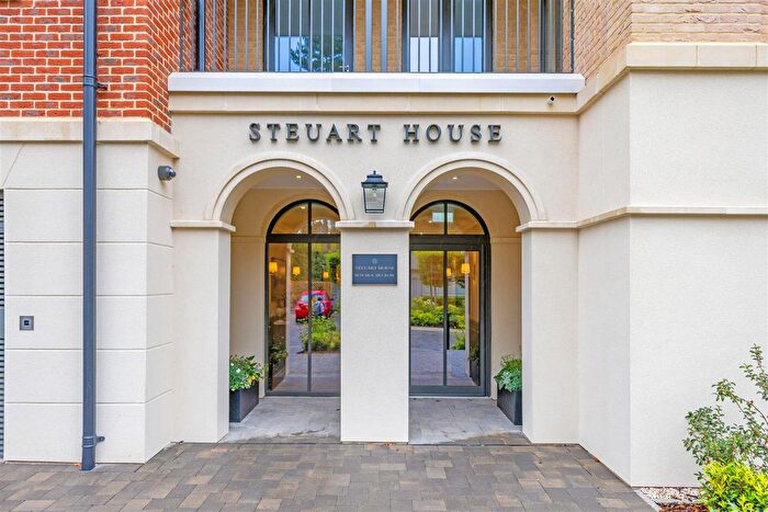 2 Bedroom Flat To Rent In Sunningdale Park, Sunningdale, SL5