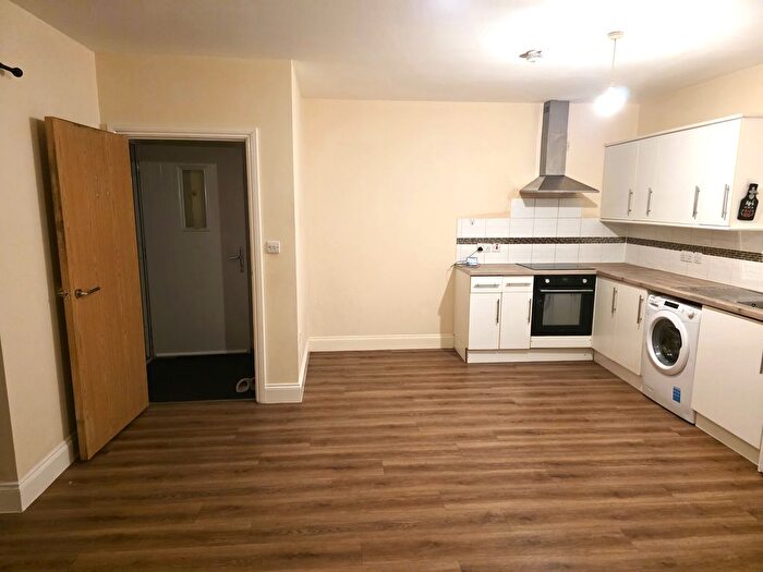 1 Bedroom Flat To Rent In Castle Street, Luton, LU1