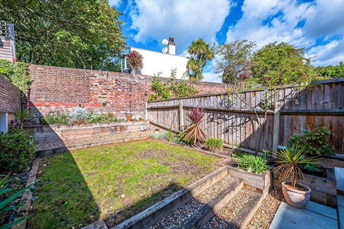 4 Bedroom Terraced House For Sale In Sunninghill Road, London, SE13