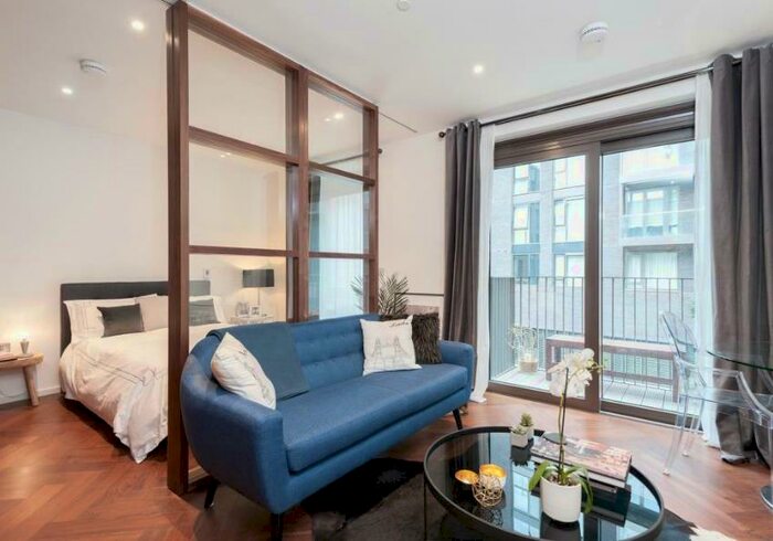 Apartment To Rent In Capital Building, Embassy Gardens, London, SW11