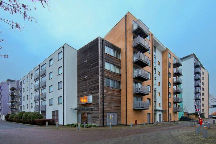 2 Bedroom Flat To Rent In Arizona Building, Deals Gatewat, SE13