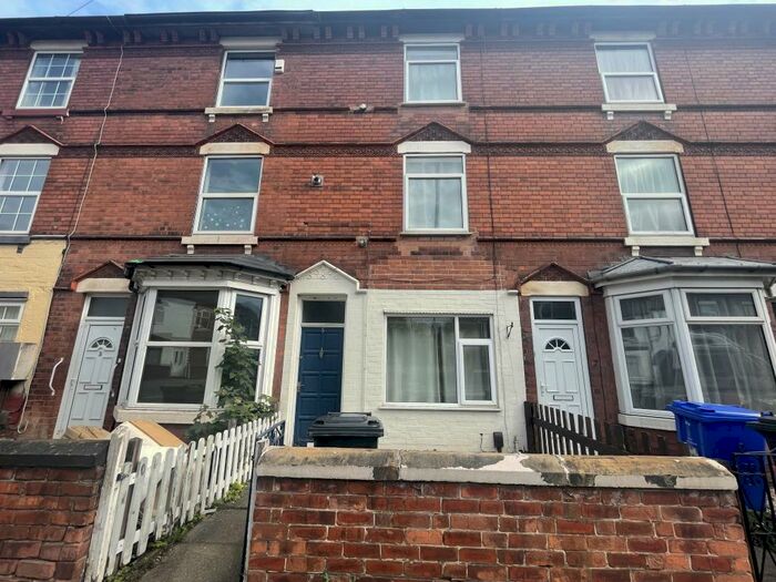 3 Bedroom House To Rent In Lord Haddon Road, Ilkeston, DE7