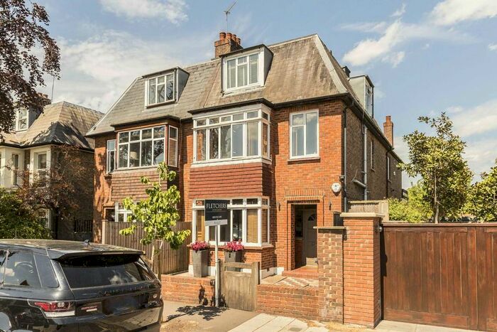 5 Bedroom Property To Rent In Beverley Road, London, W4