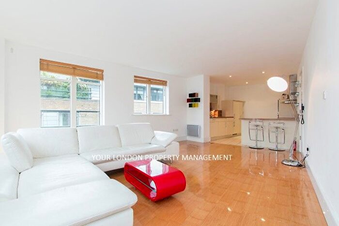 1 Bedroom Flat To Rent In Merchants House, (Water Rates Included), Collington Street, Greenwich, SE10