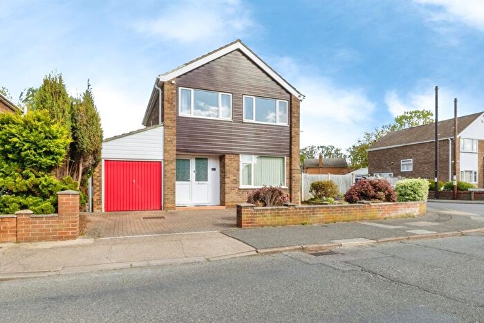 3 Bedroom Detached House For Sale In Woodfield Avenue, Lincoln, LN6
