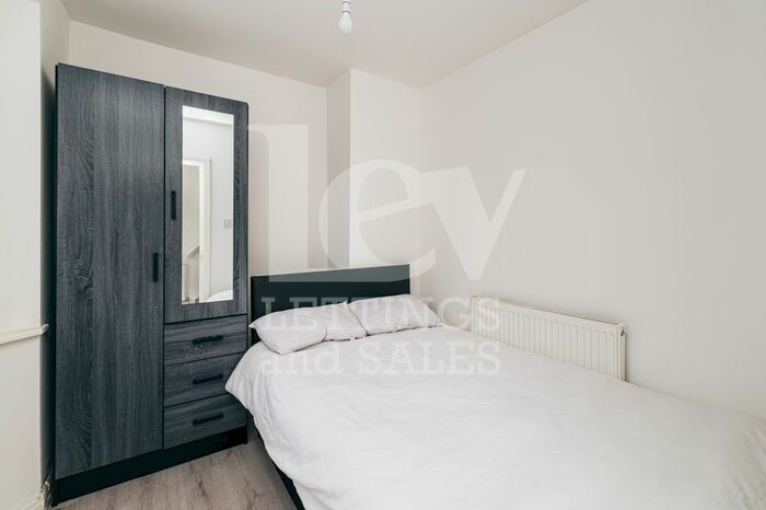 4 Bedroom Terraced House To Rent In Hursley Road, Liverpool L9