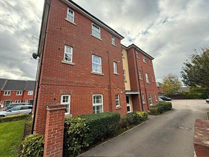 2 Bedroom Flat To Rent In Pluto Way, Aylesbury, HP19