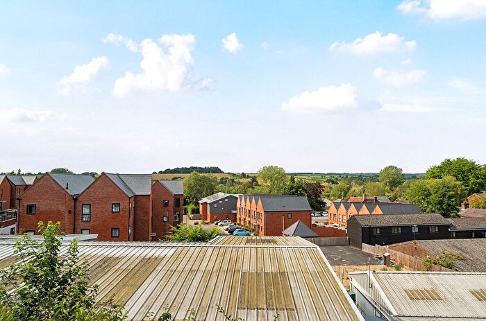 1 Bedroom Flat To Rent In The Dean, Alresford, Hampshire, SO24