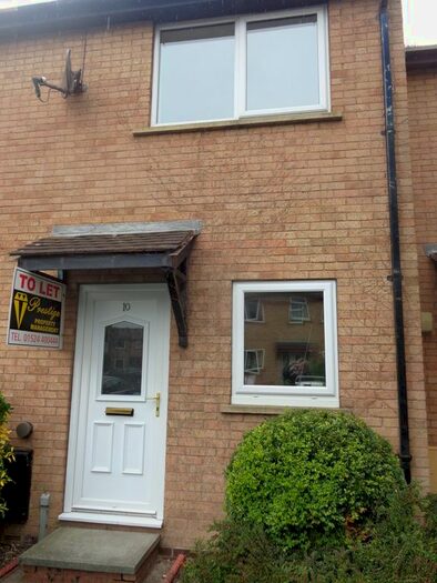2 Bedroom Town House To Rent In Plantain Walk, Morecambe, LA3