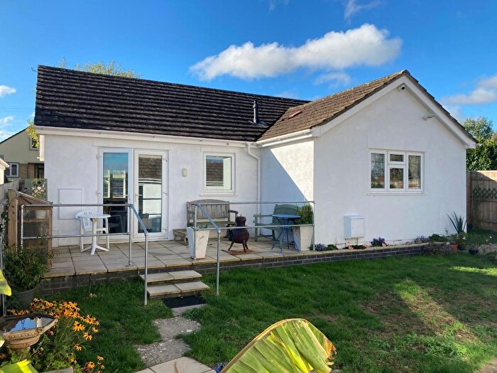 3 Bedroom Detached Bungalow For Sale In Uplands Road, Saltford, Bristol, BS31